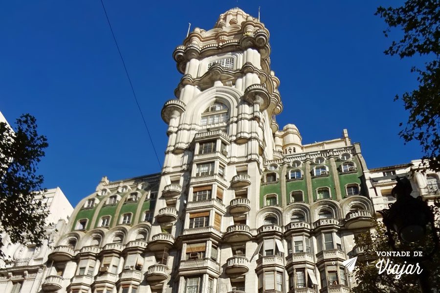 Buenos Aires - Palacio Barolo visto da Avenida de Mayo
