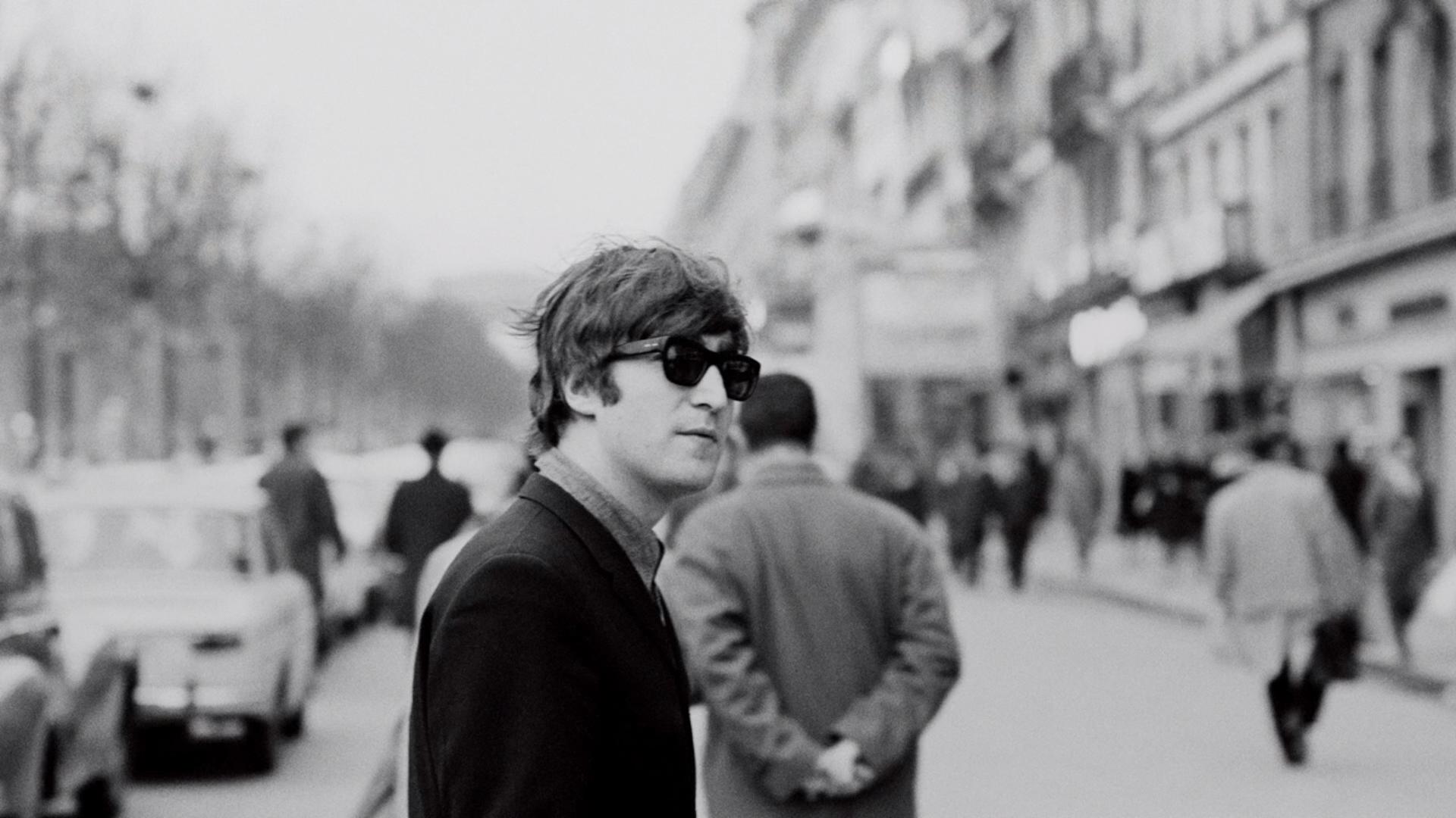 Viagens John Lennon - Lennon fotografado por George Harrison em 1964