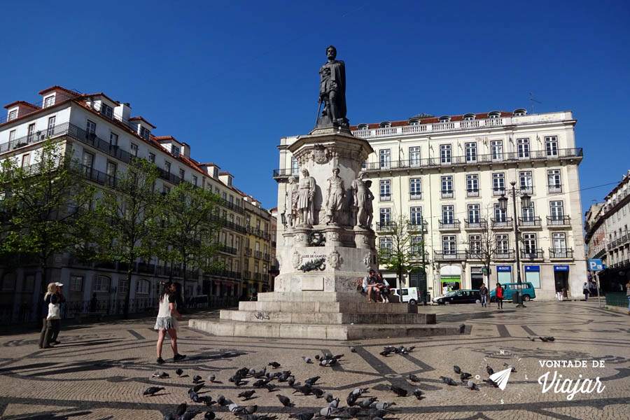 Tour em Lisboa - Monumento a Luis de Camoes