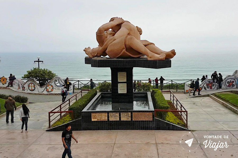 Malecon de Miraflores: escultura O Beijo no Parque del Amor